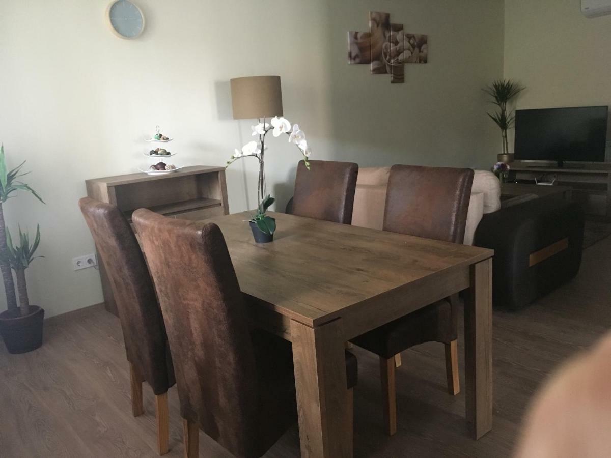 Pisztacia Apartman Leilighet Eger Eksteriør bilde